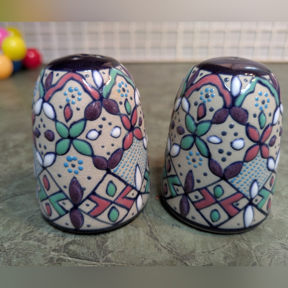 Hand Painted Mexican Salt&Pepper Shakers